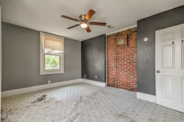 $299,900 | 629 Branch Street, Kingsport, TN 37660