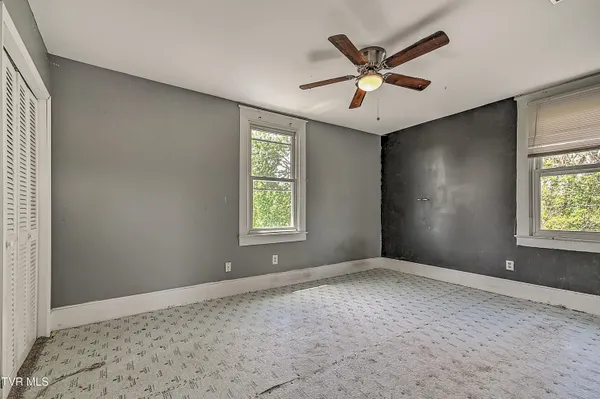 $299,900 | 629 Branch Street, Kingsport, TN 37660