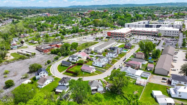 $299,900 | 629 Branch Street, Kingsport, TN 37660