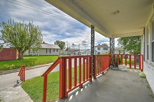 $299,900 | 629 Branch Street, Kingsport, TN 37660