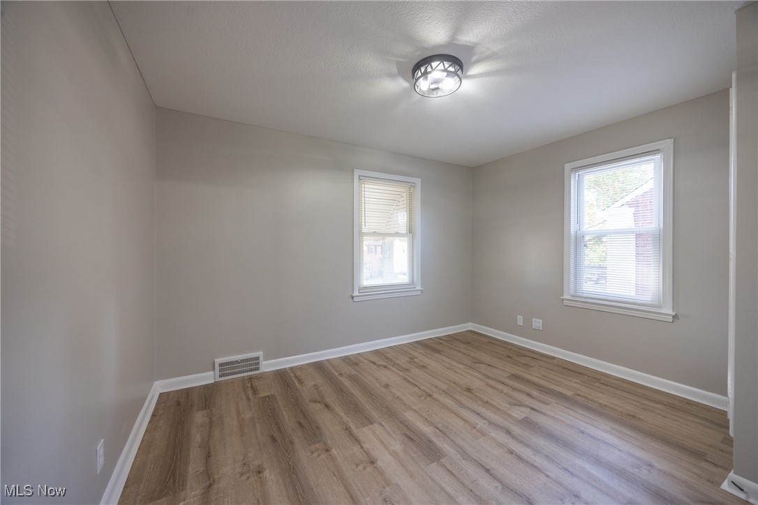 3963 Lansdale Road Cleveland, OH 44118 - Photo 29 of 50 Gallery Image 29