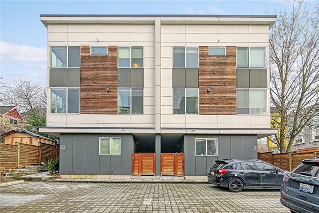 a car parked in front of a building