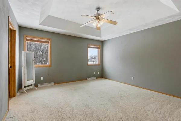 $429,900 | 2294 Meadow Heights Circle, Neenah, WI 54956