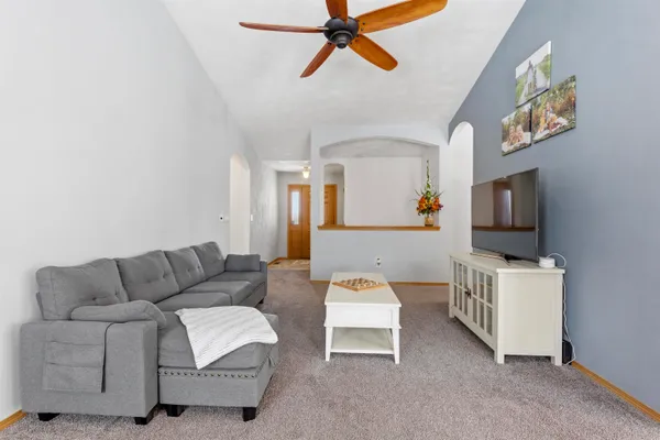 $429,900 | 2294 Meadow Heights Circle, Neenah, WI 54956