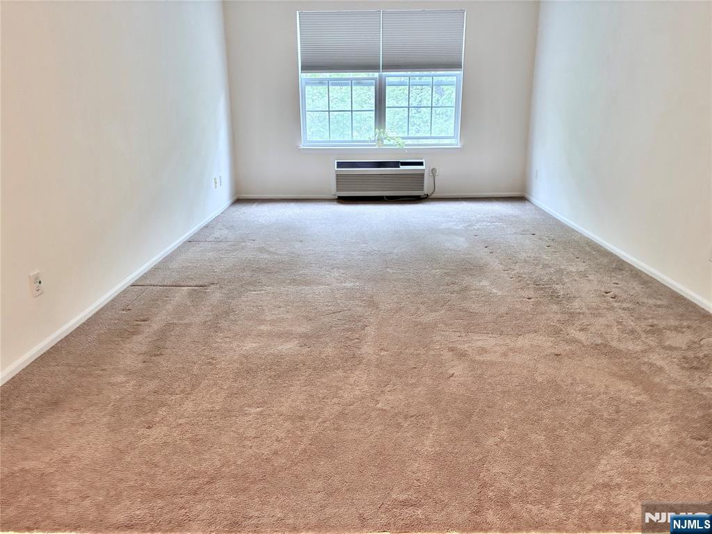 6303 Richmond Road West Milford, NJ 07480 - Photo 15 of 21