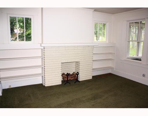 1290 Rostraver Road Belle Vernon, PA 15012 - Photo 2 of 8 Living Room.