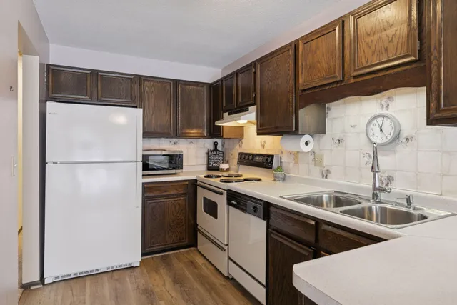 $240,000 | 1645 Hickory Hill Drive, Eagan, MN 55122