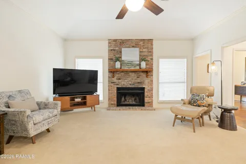$285,000 | 215 Tuscany Valley Drive, Lafayette, LA 70506
