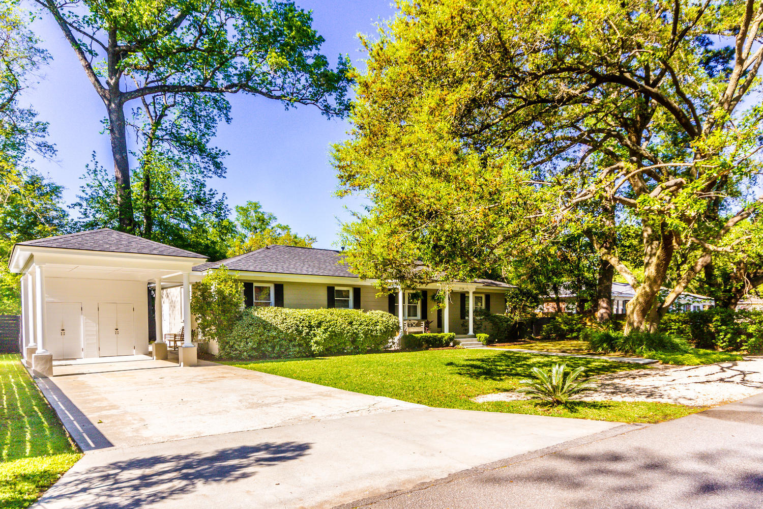 1710 Carlin Avenue Charleston, SC 29412 - Photo 2 of 29 1710 Carlin Avenue Charleston-002-029-Ca