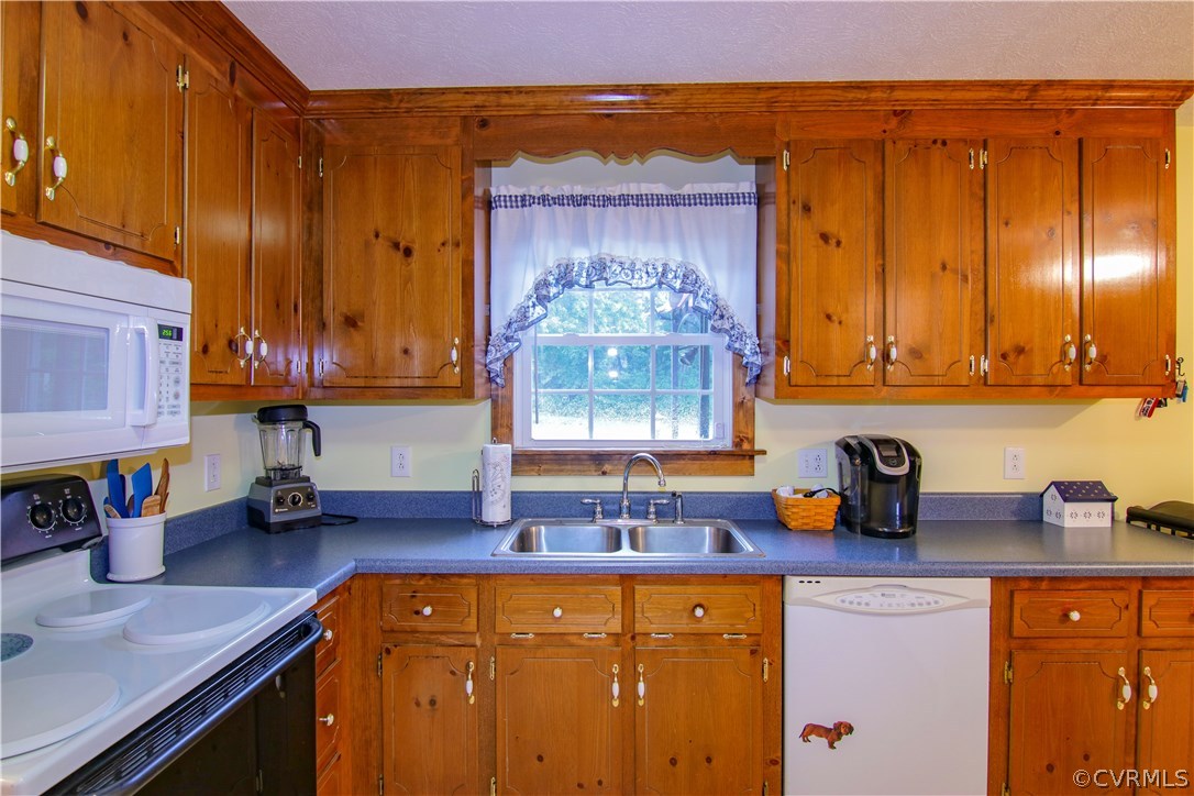 2700 Red Lane Road Powhatan, VA 23139 - Photo 8 of 32 Gallery Image 8