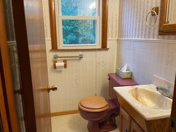 17 Briscoe Road Groveland, MA 01834 - Photo 19 of 24 Gallery Image 19