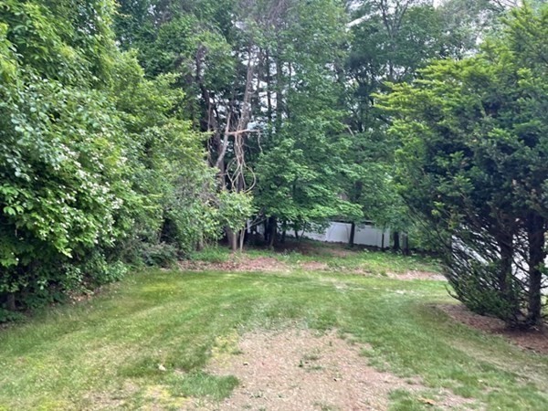 17 Briscoe Road Groveland, MA 01834 - Photo 23 of 24 Gallery Image 23