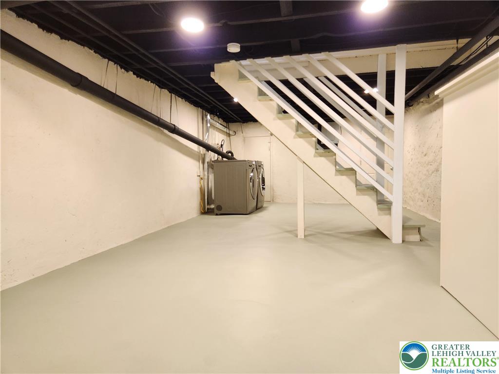 1040 Spring Garden Street Allentown, PA 18102 - Photo 13 of 18