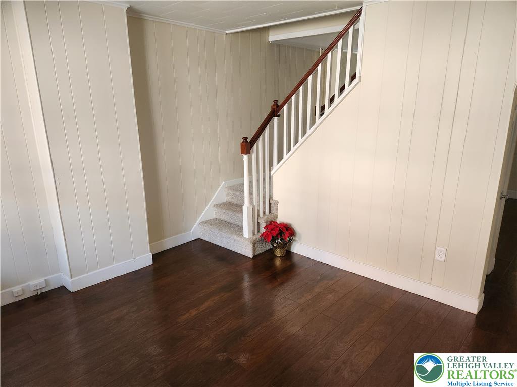 1040 Spring Garden Street Allentown, PA 18102 - Photo 6 of 18