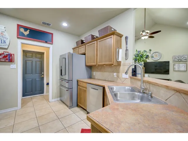 $2,500 | 14808 Foy Drive, Austin, TX 78734