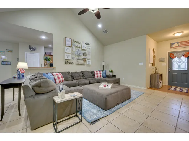 $2,500 | 14808 Foy Drive, Austin, TX 78734