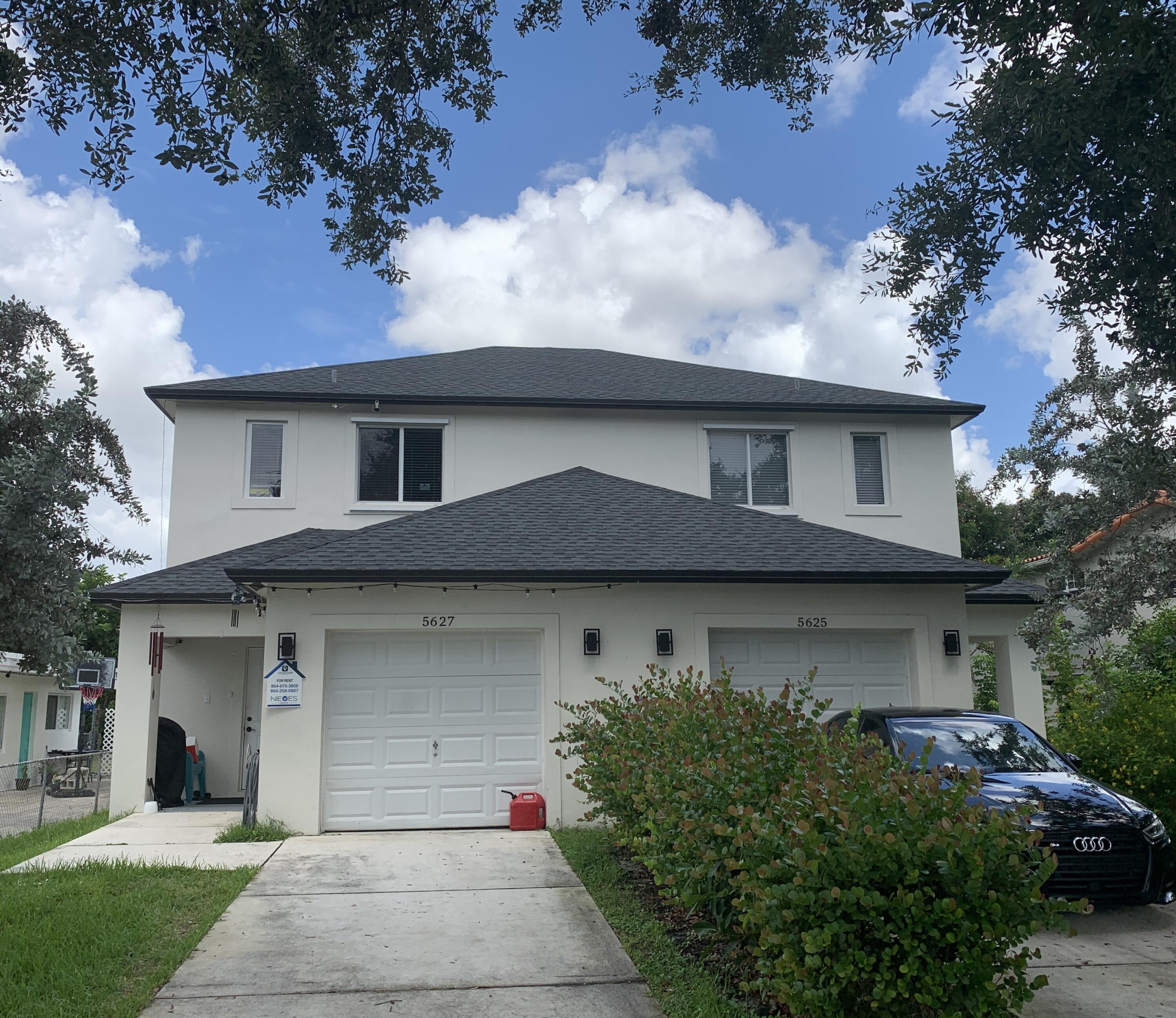 5625 Pierce Street Hollywood, FL 33021 - Photo 13 of 15 5625-Pierce-St-front-Hollywood-Nieves-gr