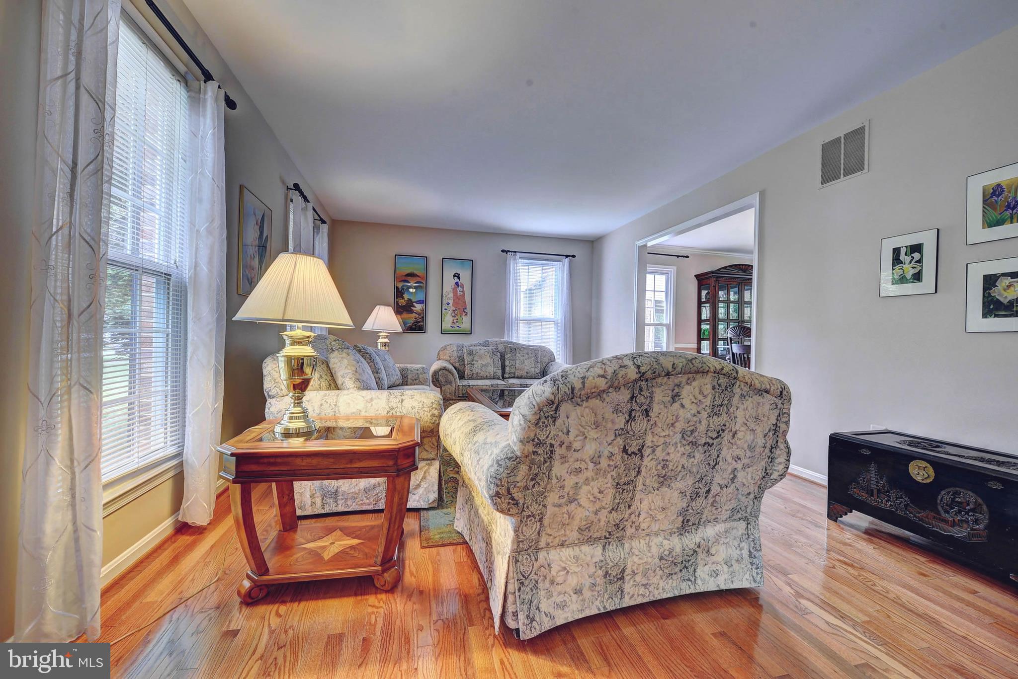 2486 Freetown Drive Reston, VA 20191 - Photo 4 of 34 living room view