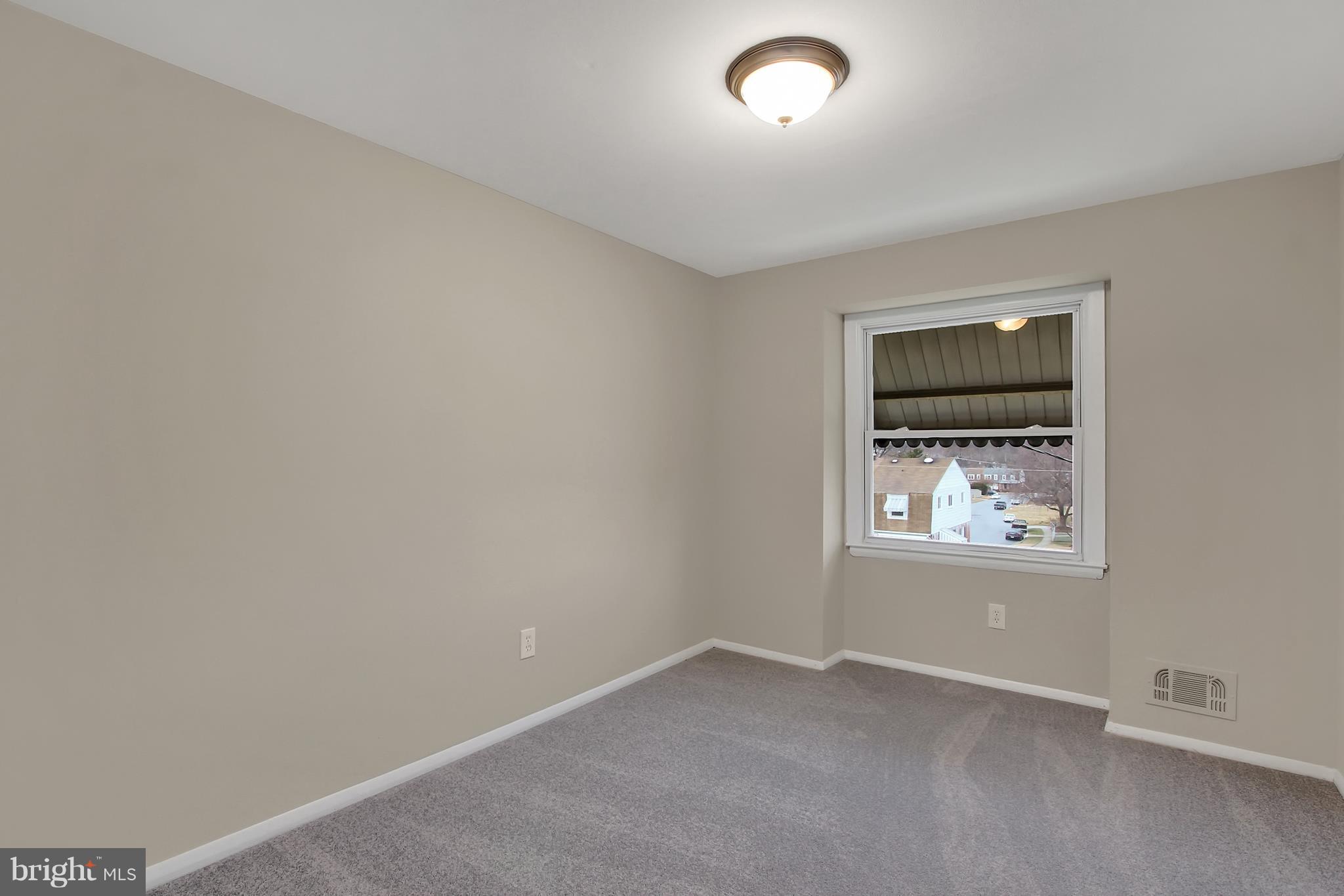 5678 Leiden Road Baltimore, MD 21206 - Photo 15 of 26 Bedroom