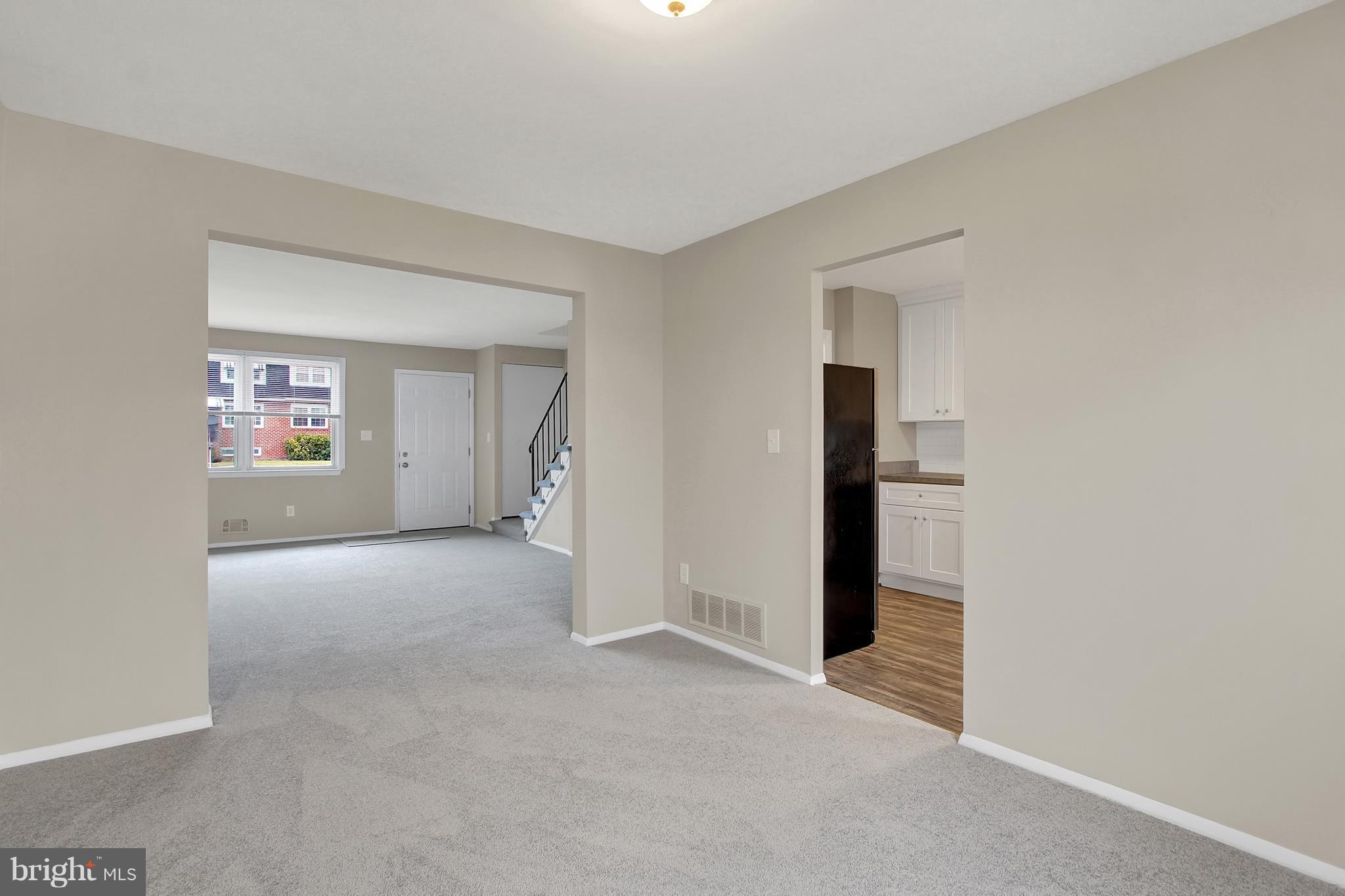 5678 Leiden Road Baltimore, MD 21206 - Photo 4 of 26 Dining Room