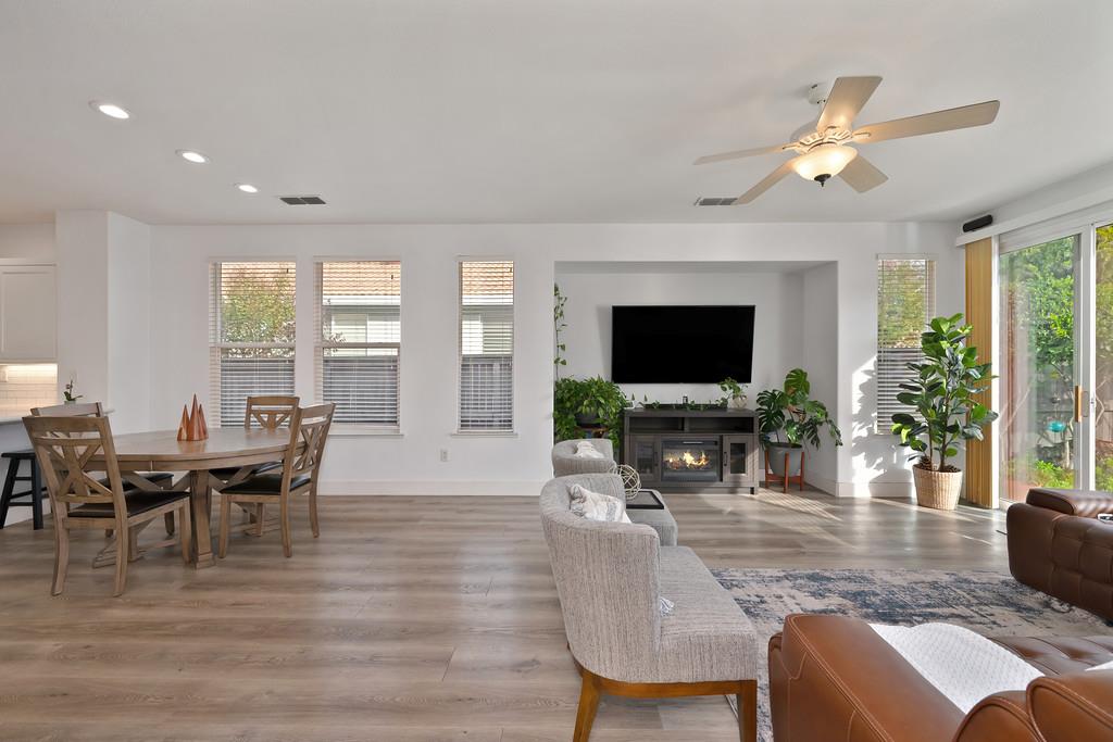 250 Pelican Bay Circle Sacramento, CA 95835 - Photo 32 of 71 a view of a dining room with furniture window and wooden floor