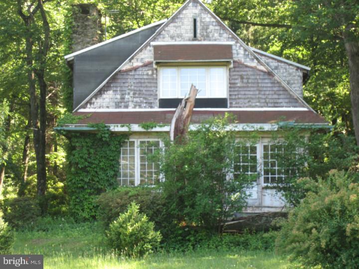 2646 Hill Road Reading, PA 19606 - Photo 2 of 13