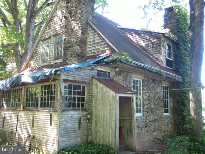 2646 Hill Road Reading, PA 19606 - Photo 10 of 13