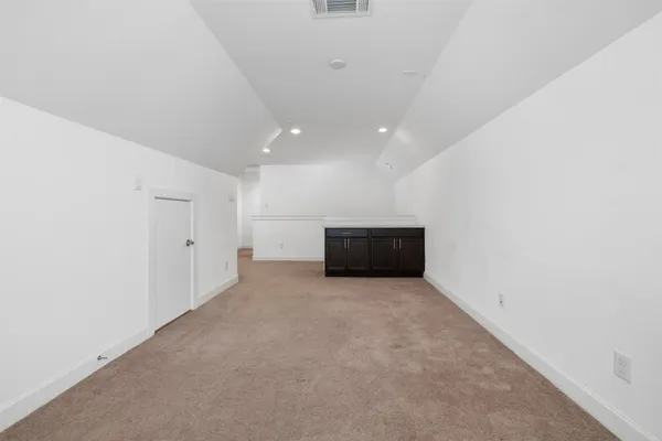 $2,725 | 902 West 20th Street, Unit C, Houston, TX 77008