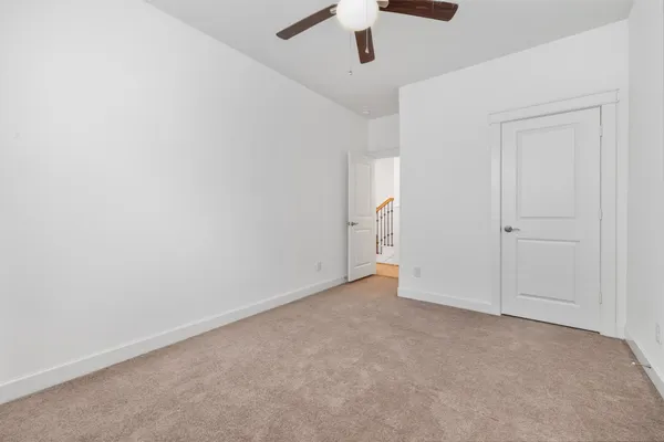 $2,725 | 902 West 20th Street, Unit C, Houston, TX 77008