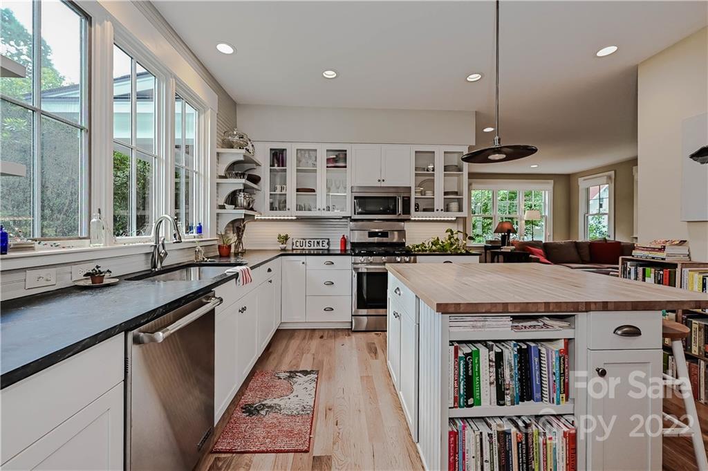 415 Goodrum Street Davidson, NC 28036 - Photo 9 of 27 Gallery Image 9