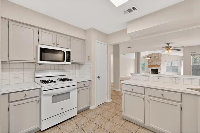 $2,595 | 5300 Honey Dew Terrace, Austin, TX 78749