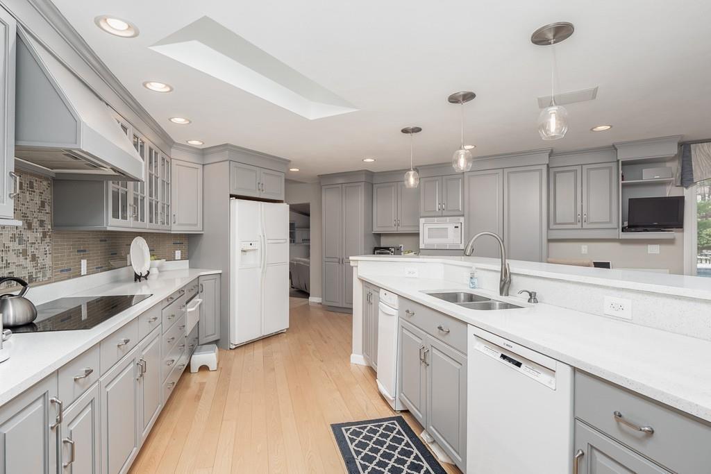 26 Greybirch Road Andover, MA 01810 - Photo 23 of 42