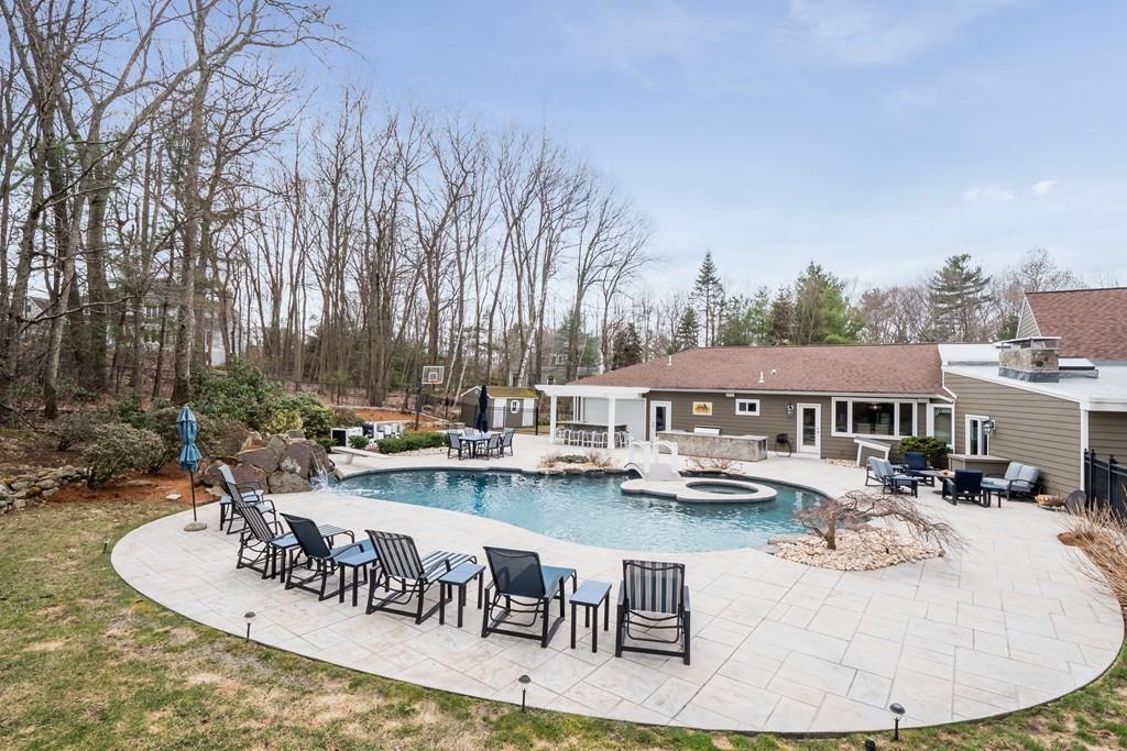 26 Greybirch Road Andover, MA 01810 - Photo 7 of 42