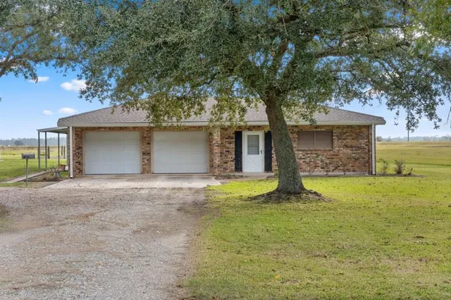 $254,900 | 1910 North Beglis Parkway, Sulphur, LA 70663