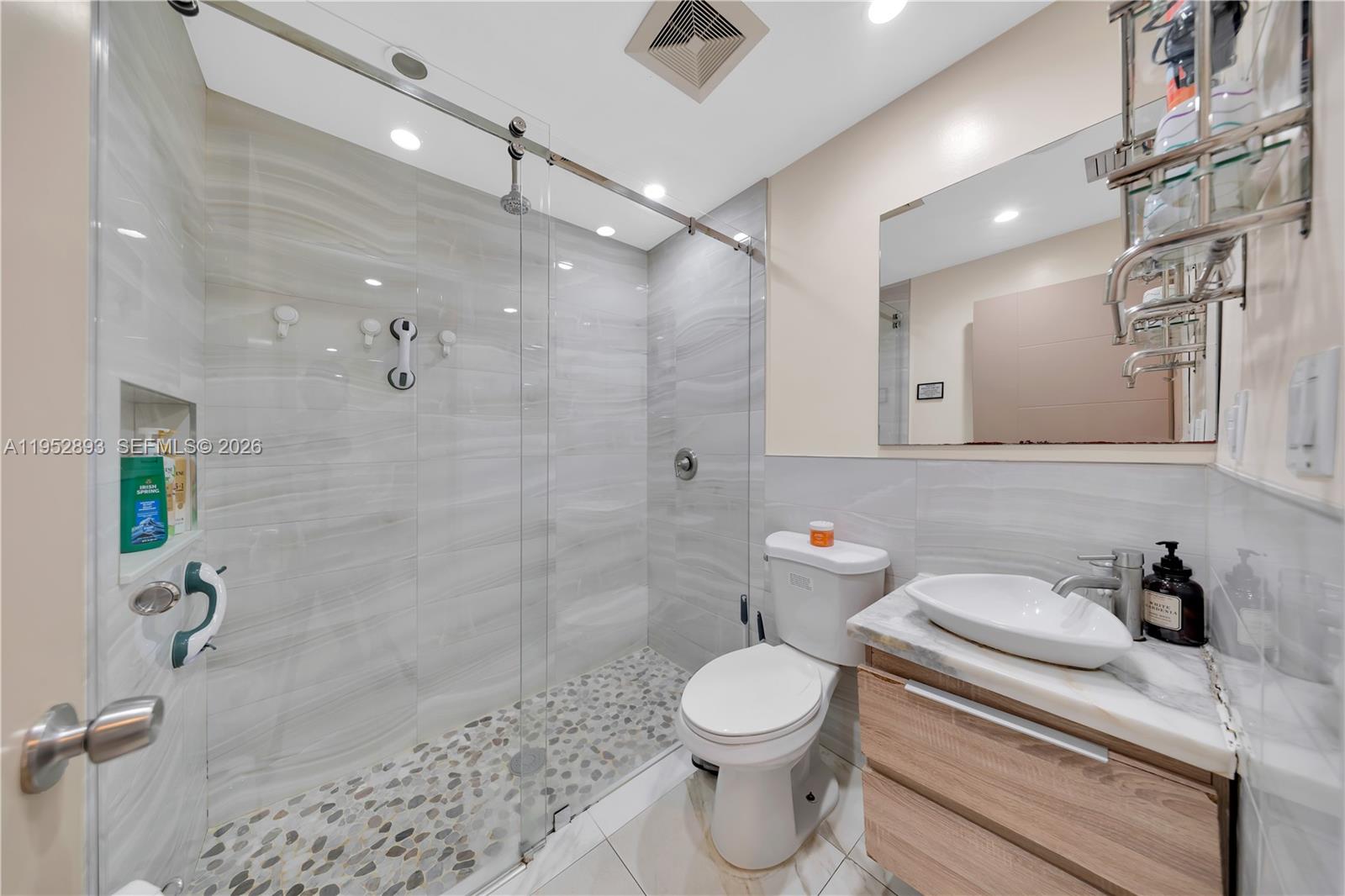 458 East 20th Street Hialeah, FL 33013 - Photo 17 of 54 Gallery Image 17