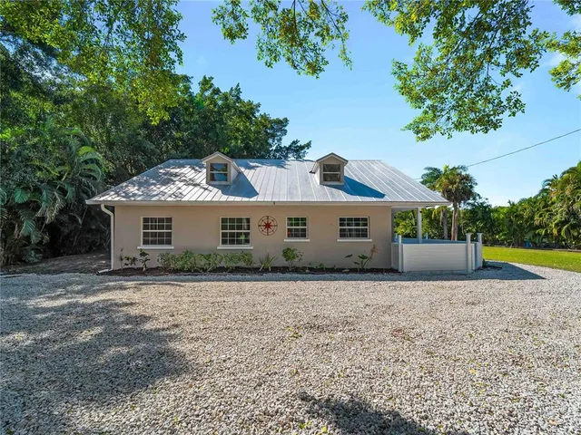 $600,000 | 1313 Driftwood Drive, North Fort Myers, FL 33903