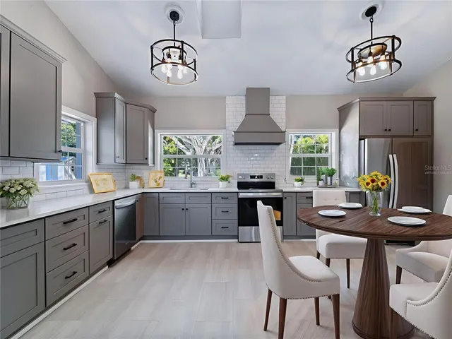 $600,000 | 1313 Driftwood Drive, North Fort Myers, FL 33903