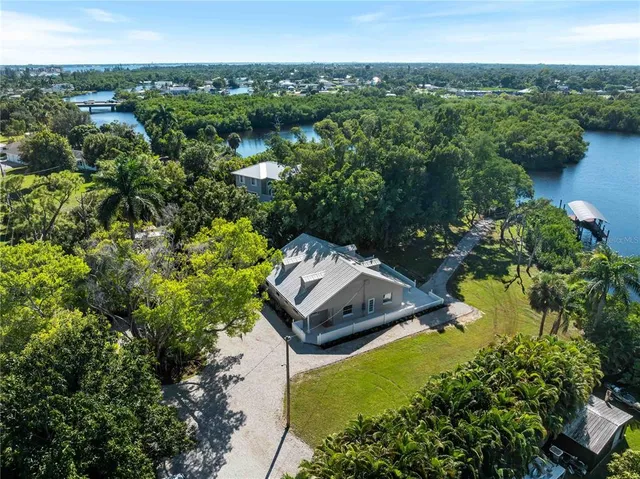 $600,000 | 1313 Driftwood Drive, North Fort Myers, FL 33903