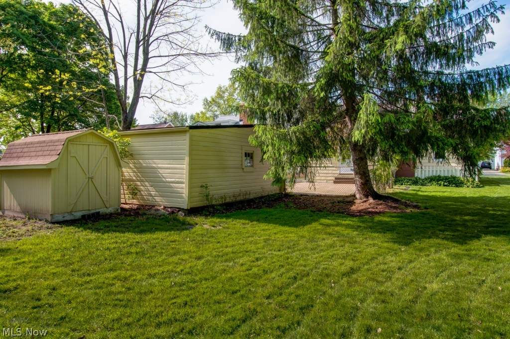 5384 Summit Road Lyndhurst, OH 44124 - Photo 24 of 30 Garage and shed - lots of storage!