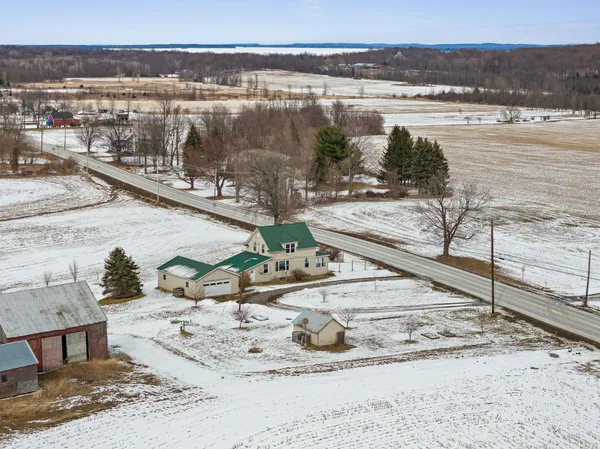 $399,000 | 247 Highway 2, Grand Isle, VT 05458