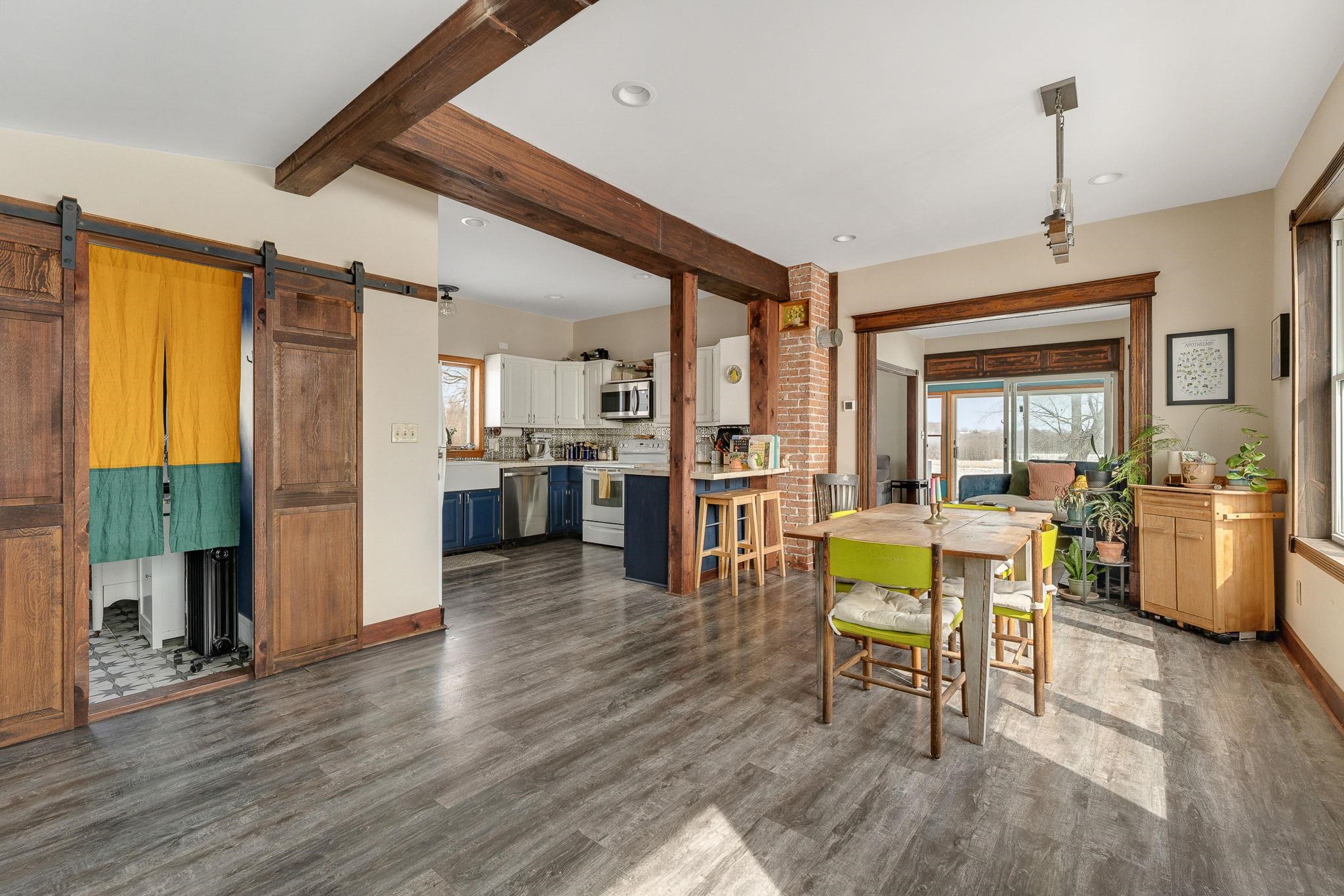 247 Highway 2 Grand Isle, VT 05458 - Photo 8 of 54