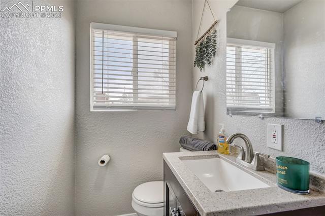1216 Harrison Road Colorado Springs, CO 80905 - Photo 3 of 15 Full bathroom