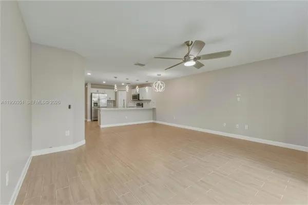 $3,000 | 6011 Woods Edge Circle, Unit 6011, Palm Beach Gardens, FL 33410