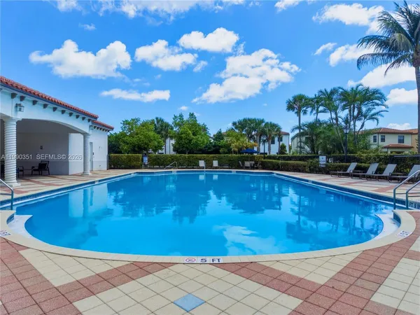 $3,000 | 6011 Woods Edge Circle, Unit 6011, Palm Beach Gardens, FL 33410