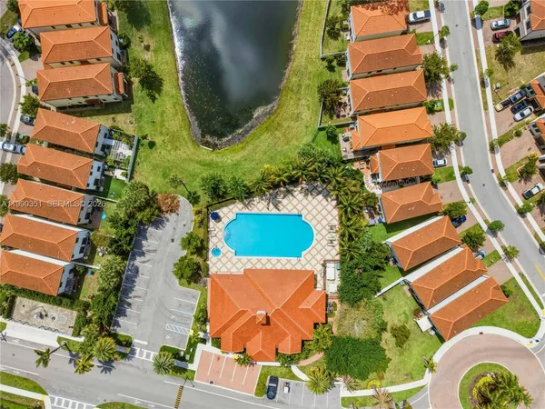 $3,000 | 6011 Woods Edge Circle, Unit 6011, Palm Beach Gardens, FL 33410