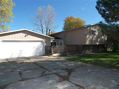 1345 South Graham Road Flint, MI 48532 - Photo 8 of 8 20350635-7.JPG