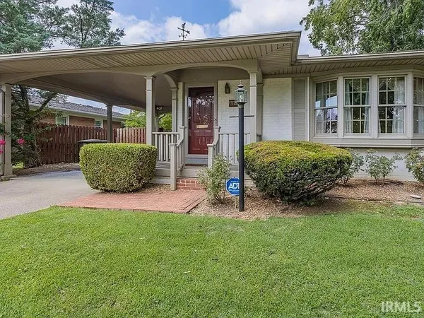 $220,000 | 848 East Olmstead Avenue, Evansville, IN 47711