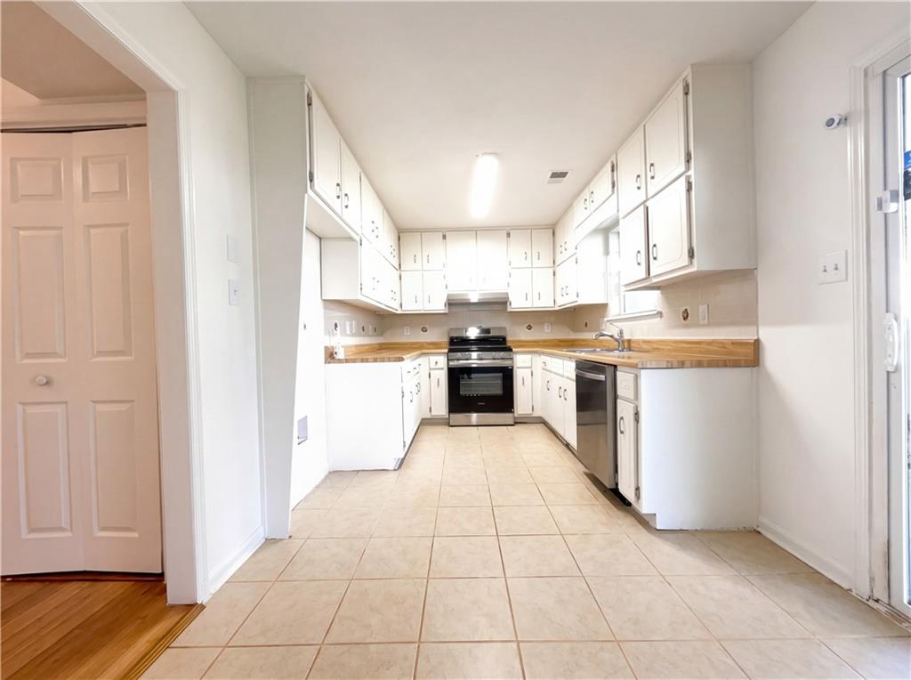 227 Brown Acres Road Griffin, GA 30224 - Photo 14 of 32