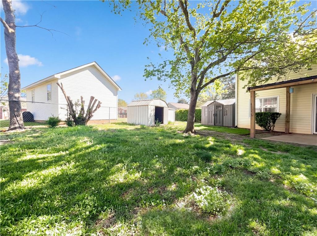 227 Brown Acres Road Griffin, GA 30224 - Photo 18 of 32