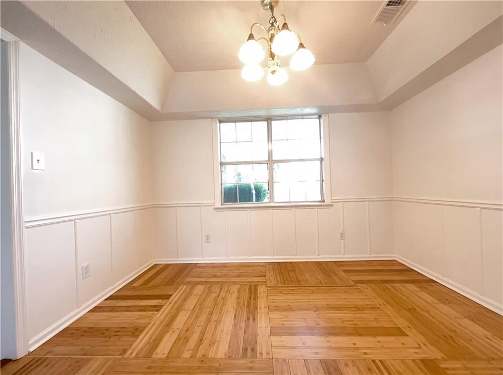 227 Brown Acres Road Griffin, GA 30224 - Photo 9 of 32